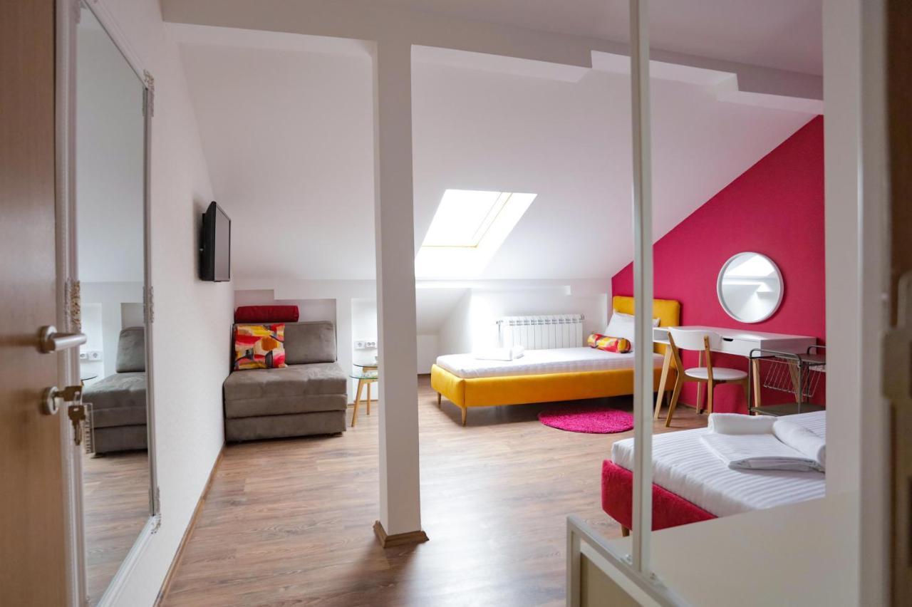 Different Apartments Ni 외부 사진