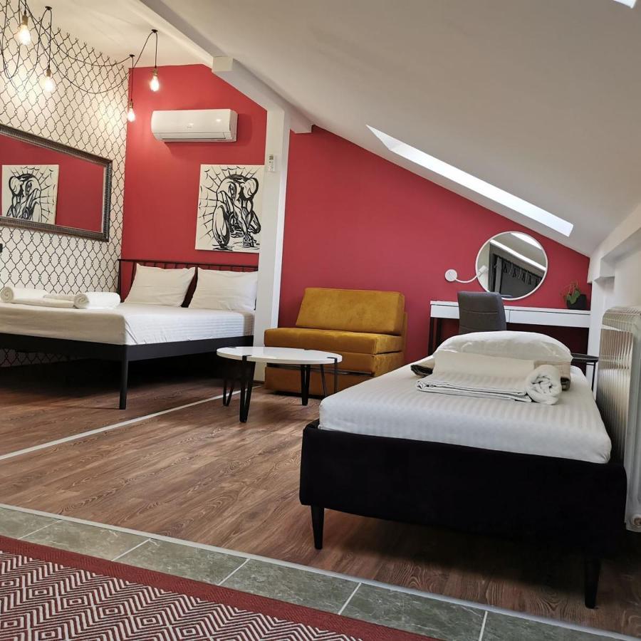 Different Apartments Ni 외부 사진