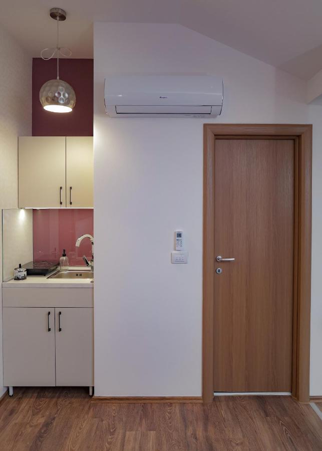 Different Apartments Ni 외부 사진